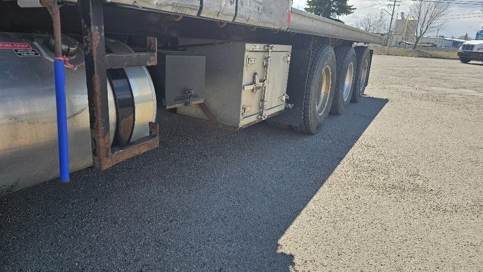 Flatbed Truck-Light and Medium Duty Trucks-Freightliner-2020-114SD-Calgary-AB-208,538\n\t\tkm-$ 146,000 - Image 5