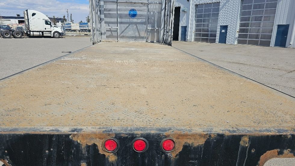 Flatbed Truck-Light and Medium Duty Trucks-Freightliner-2020-114SD-Calgary-AB-208,538\n\t\tkm-$ 146,000 - Image 9