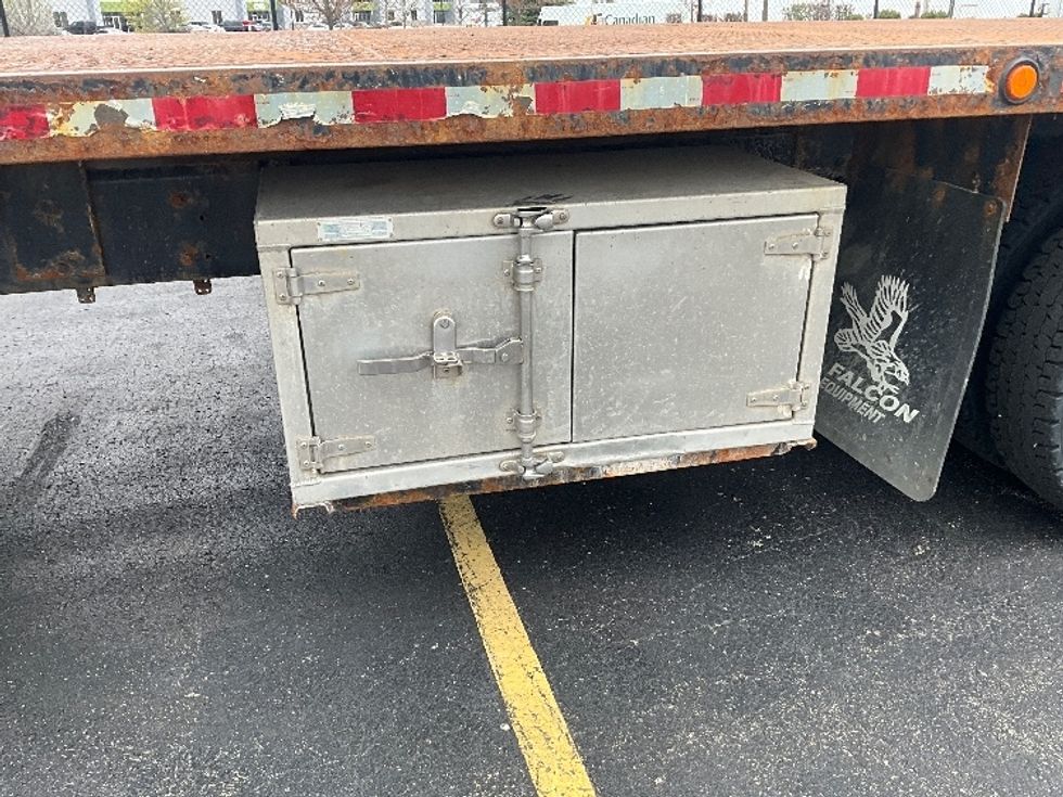 Flatbed Truck-Light and Medium Duty Trucks-Freightliner-2020-114SD-Cambridge-ON-303,753\n\t\tkm-$ 138,000 - Image 21