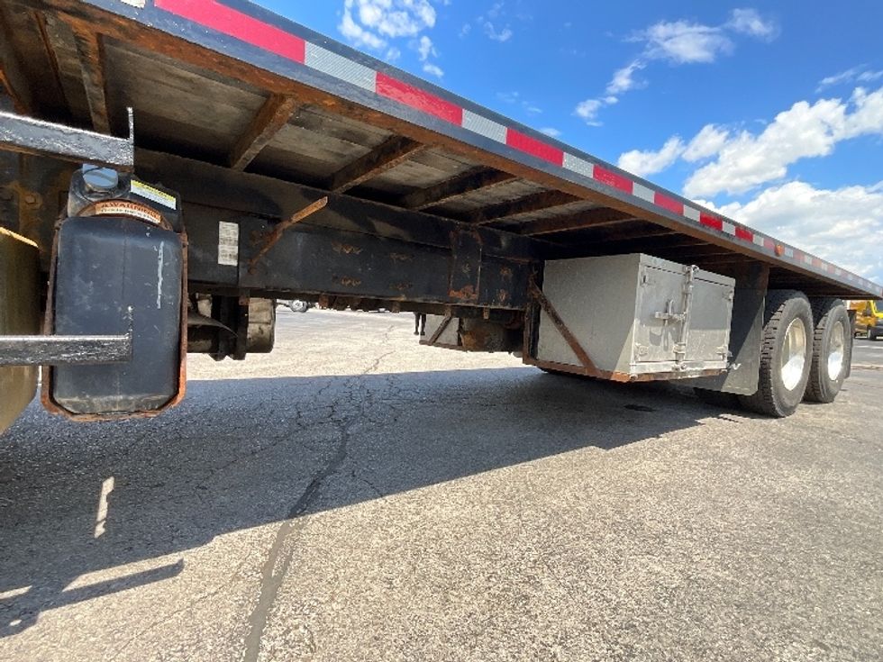 Flatbed Truck-Light and Medium Duty Trucks-Freightliner-2020-114SD-Cambridge-ON-303,753\n\t\tkm-$ 138,000 - Image 5