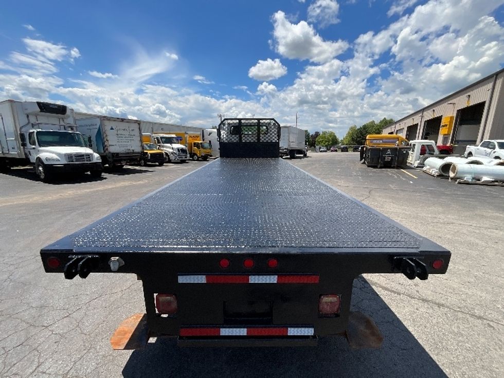 Flatbed Truck-Light and Medium Duty Trucks-Freightliner-2020-114SD-Cambridge-ON-303,753\n\t\tkm-$ 138,000 - Image 8