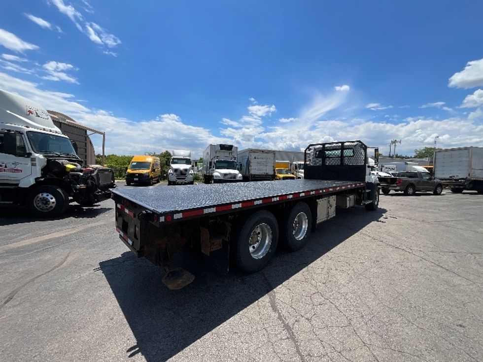 Flatbed Truck-Light and Medium Duty Trucks-Freightliner-2020-114SD-Cambridge-ON-303,753\n\t\tkm-$ 138,000 - Image 9