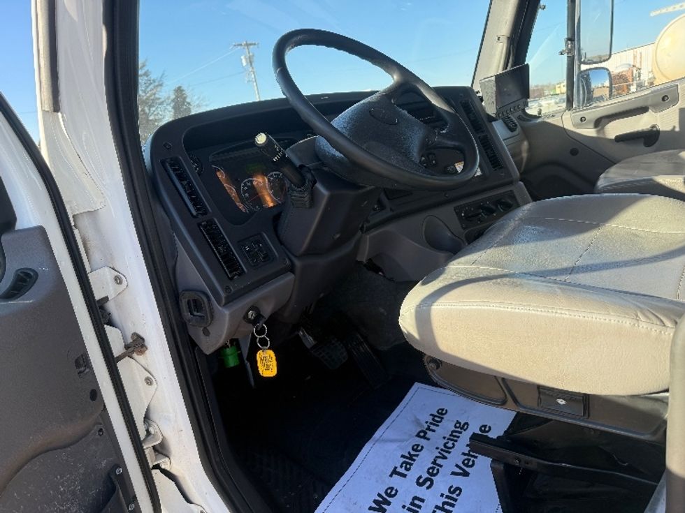 Flatbed Truck-Light and Medium Duty Trucks-Freightliner-2020-114SD-Enid-OK-230,629\n\t\tmiles-$ 100,750 - Image 15