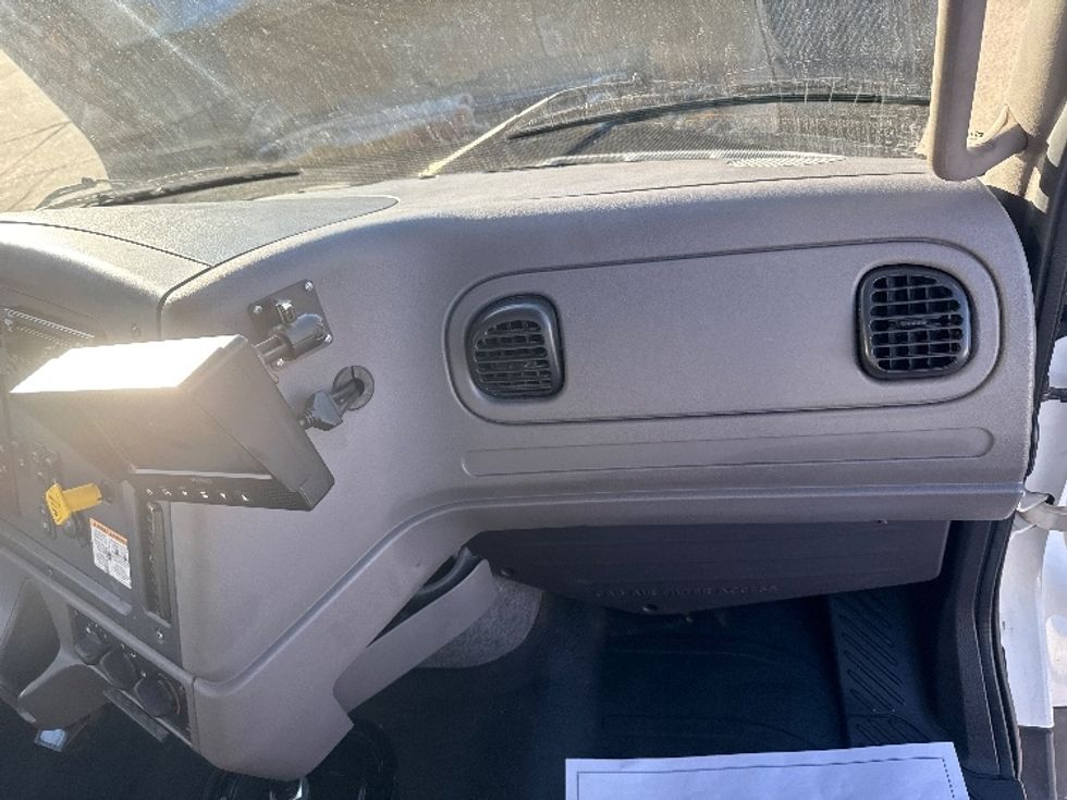 Flatbed Truck-Light and Medium Duty Trucks-Freightliner-2020-114SD-Enid-OK-230,629\n\t\tmiles-$ 100,750 - Image 19