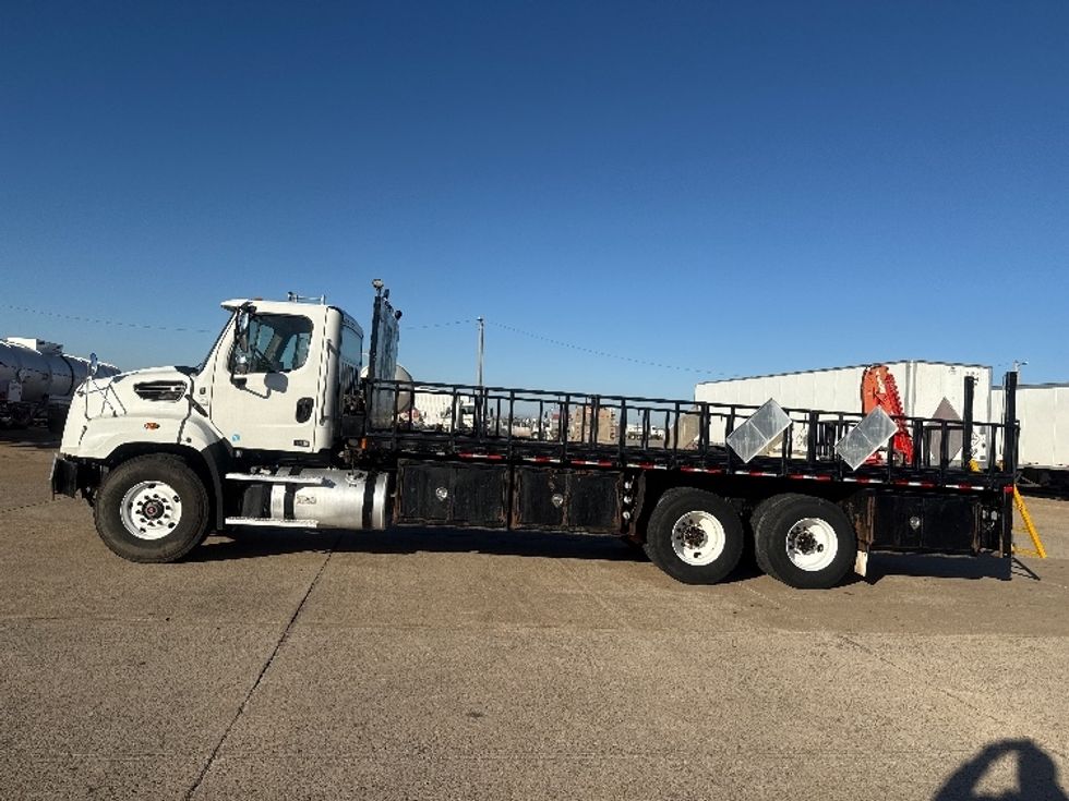 Flatbed Truck-Light and Medium Duty Trucks-Freightliner-2020-114SD-Enid-OK-230,629\n\t\tmiles-$ 100,750 - Image 3