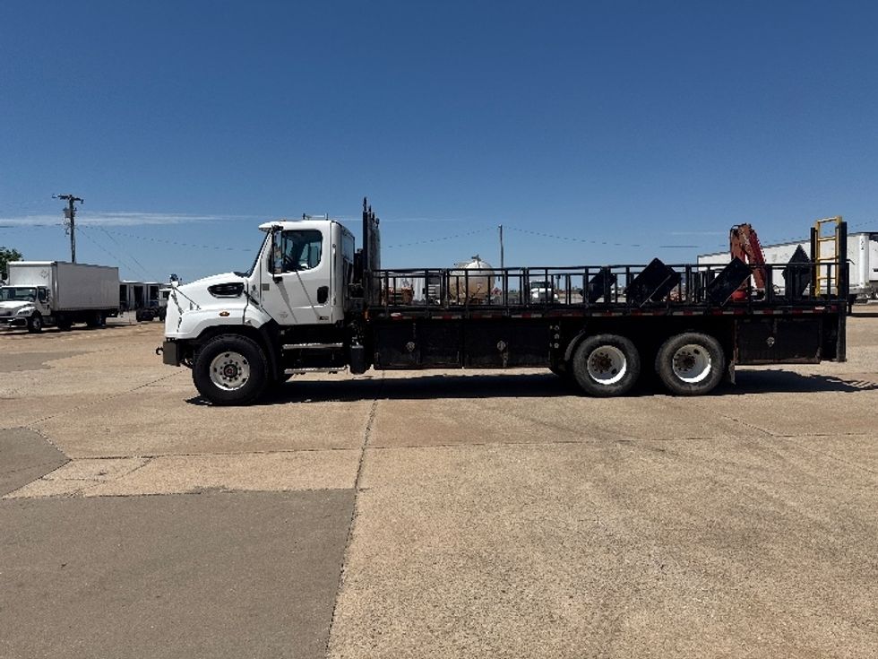 Flatbed Truck-Light and Medium Duty Trucks-Freightliner-2020-114SD-Enid-OK-285,430\n\t\tmiles-$ 85,000 - Image 4