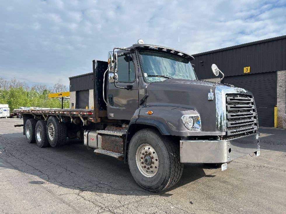 Flatbed Truck-Light and Medium Duty Trucks-Freightliner-2020-114SD-Jessup-PA-172,029\n\t\tmiles-$ 119,750 - Image 1