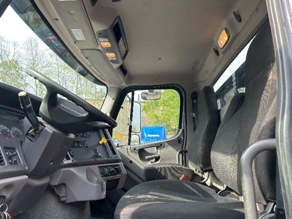 Flatbed Truck-Light and Medium Duty Trucks-Freightliner-2020-114SD-Jessup-PA-172,029\n\t\tmiles-$ 119,750 - Image 14