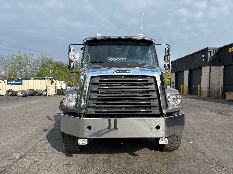Flatbed Truck-Light and Medium Duty Trucks-Freightliner-2020-114SD-Jessup-PA-172,029\n\t\tmiles-$ 119,750 - Image 2