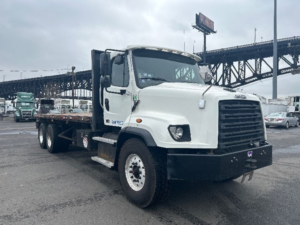 Flatbed Truck-Light and Medium Duty Trucks-Freightliner-2020-114SD-Kearny-NJ-161,980\n\t\tmiles-$ 110,750 - Image 1