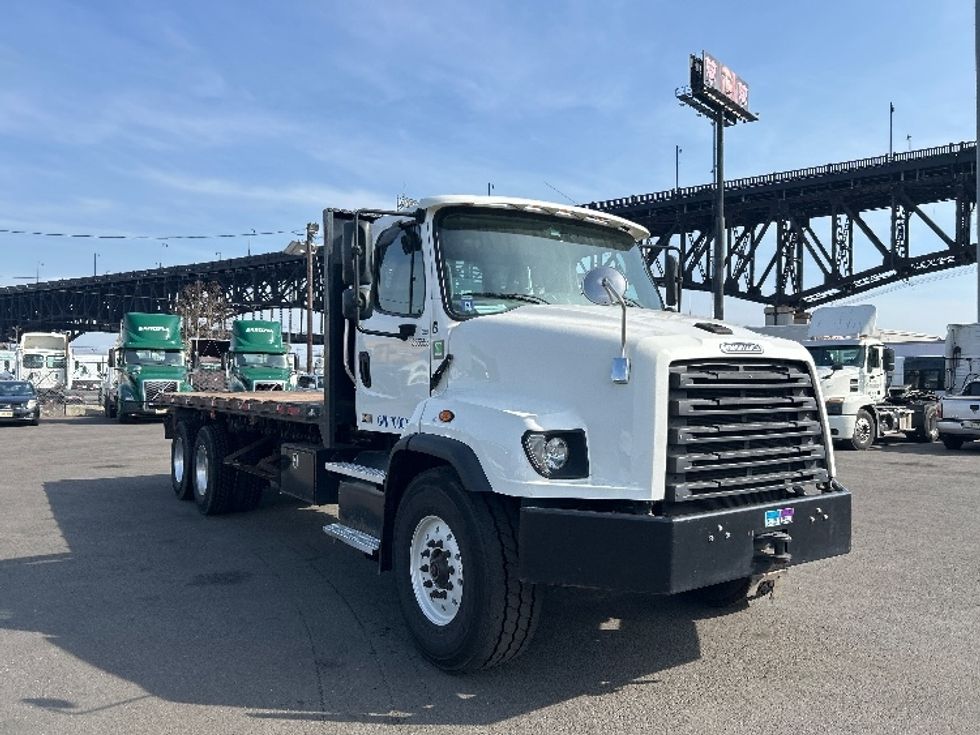 Flatbed Truck-Light and Medium Duty Trucks-Freightliner-2020-114SD-Kearny-NJ-167,984\n\t\tmiles-$ 110,500 - Image 1