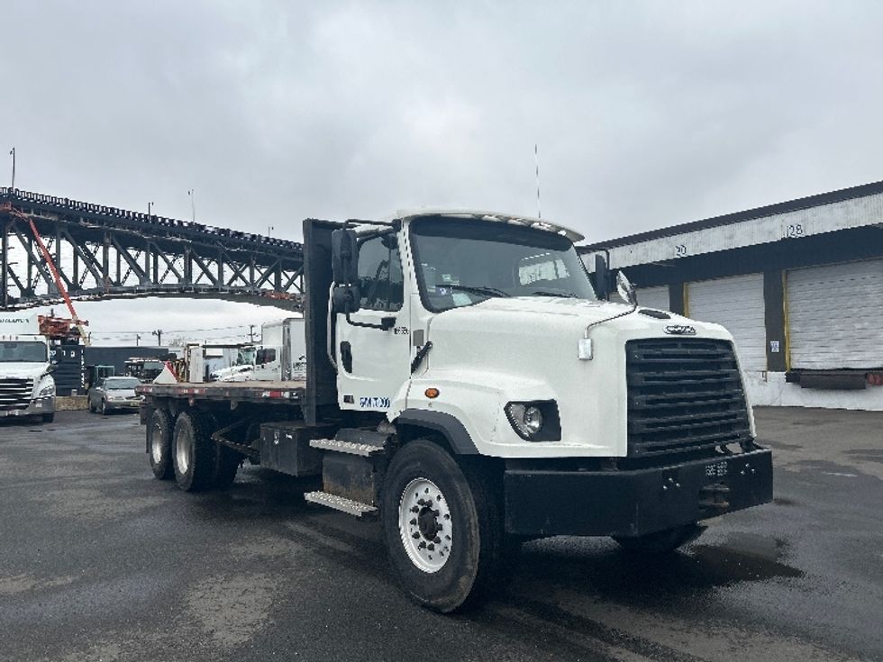 Flatbed Truck-Light and Medium Duty Trucks-Freightliner-2020-114SD-Kearny-NJ-175,630\n\t\tmiles-$ 110,000 - Image 1
