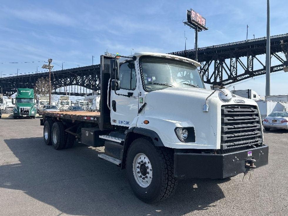 Flatbed Truck-Light and Medium Duty Trucks-Freightliner-2020-114SD-Kearny-NJ-177,055\n\t\tmiles-$ 113,000 - Image 1