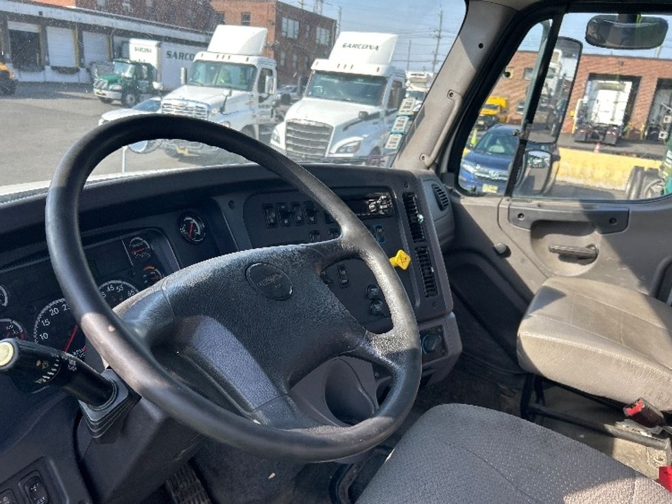 Flatbed Truck-Light and Medium Duty Trucks-Freightliner-2020-114SD-Kearny-NJ-177,055\n\t\tmiles-$ 113,000 - Image 14