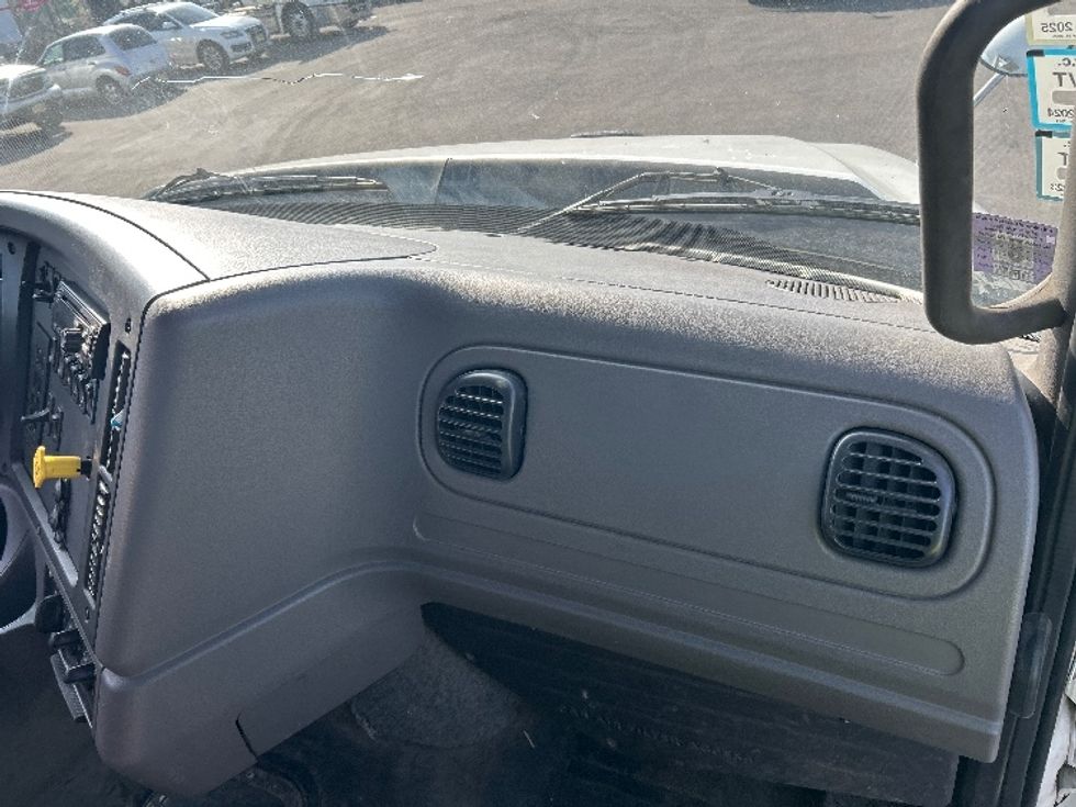 Flatbed Truck-Light and Medium Duty Trucks-Freightliner-2020-114SD-Kearny-NJ-189,874\n\t\tmiles-$ 112,500 - Image 17