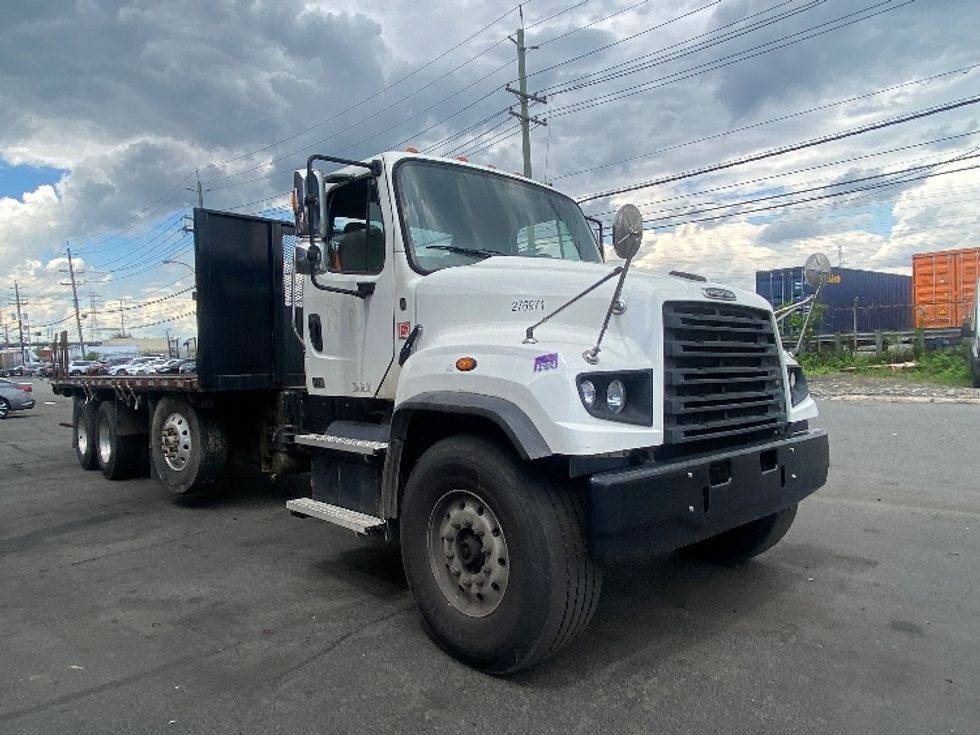 Flatbed Truck-Light and Medium Duty Trucks-Freightliner-2020-114SD-Kearny-NJ-80,775\n\t\tmiles-$ 109,500 - Image 1