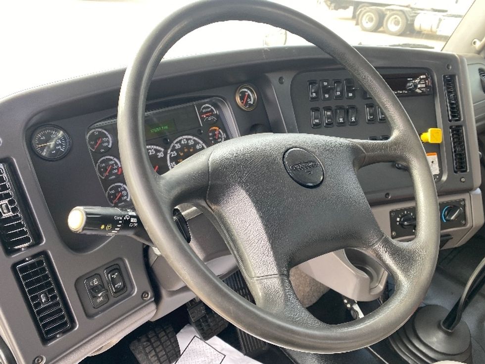 Flatbed Truck-Light and Medium Duty Trucks-Freightliner-2020-114SD-Lubbock-TX-171,257\n\t\tmiles-$ 124,000 - Image 12