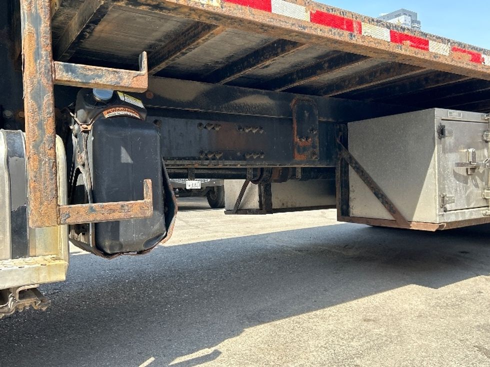 Flatbed Truck-Light and Medium Duty Trucks-Freightliner-2020-114SD-Mississauga-ON-150,838\n\t\tkm-$ 153,750 - Image 5