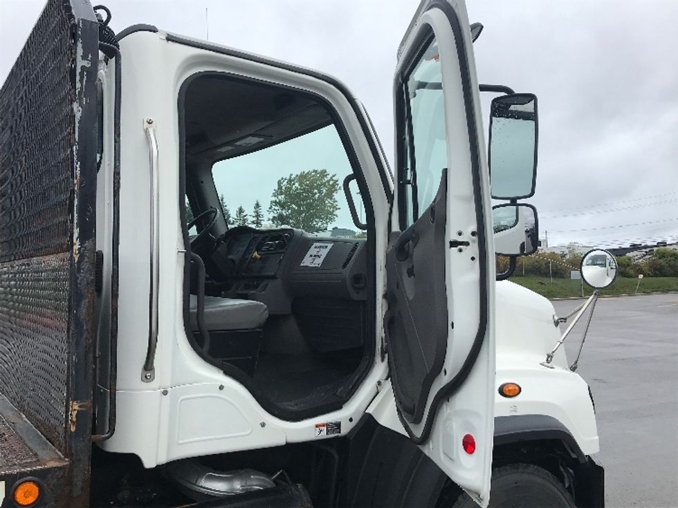 Flatbed Truck-Light and Medium Duty Trucks-Freightliner-2020-114SD-Mississauga-ON-184,700\n\t\tkm-$ 150,250 - Image 16