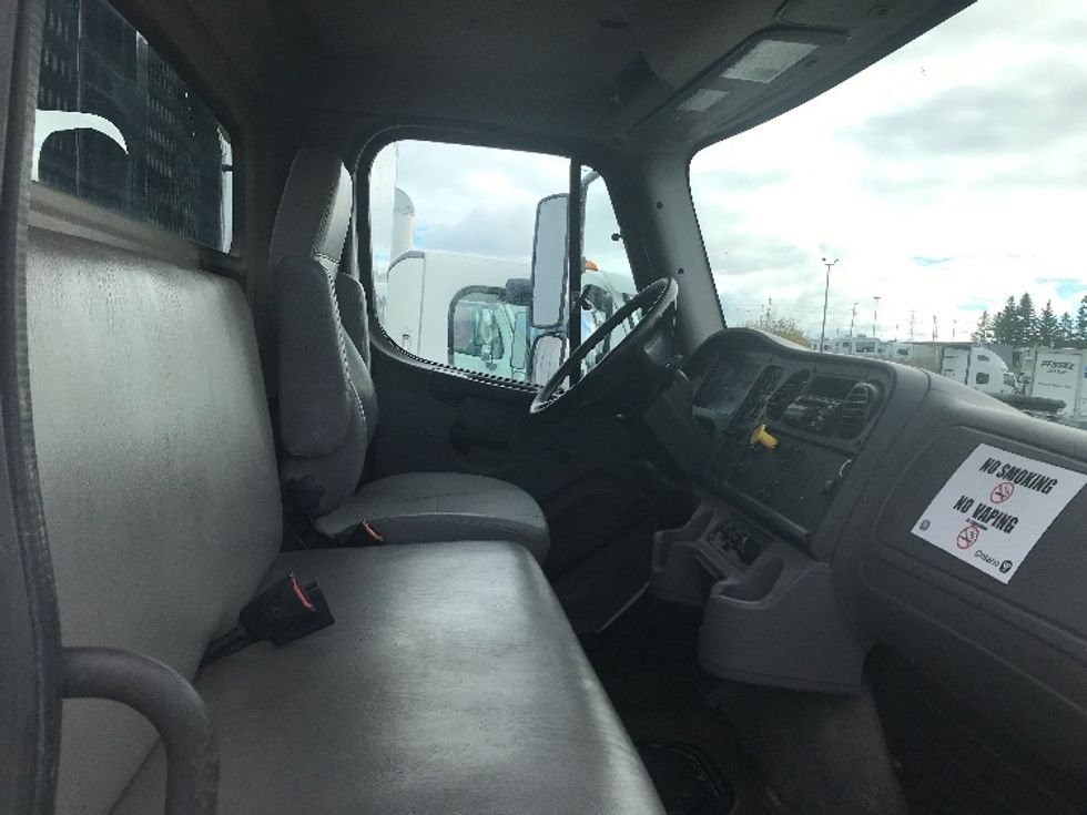 Flatbed Truck-Light and Medium Duty Trucks-Freightliner-2020-114SD-Mississauga-ON-184,700\n\t\tkm-$ 150,250 - Image 18