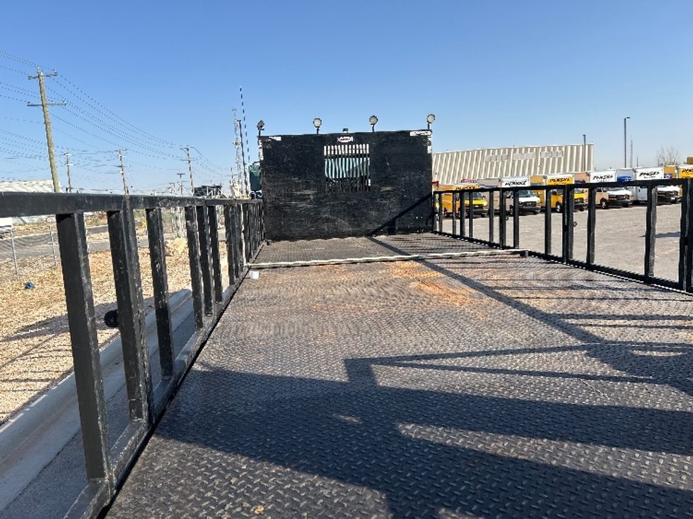 Flatbed Truck-Light and Medium Duty Trucks-Freightliner-2020-114SD-Odessa-TX-186,937\n\t\tmiles-$ 121,500 - Image 10