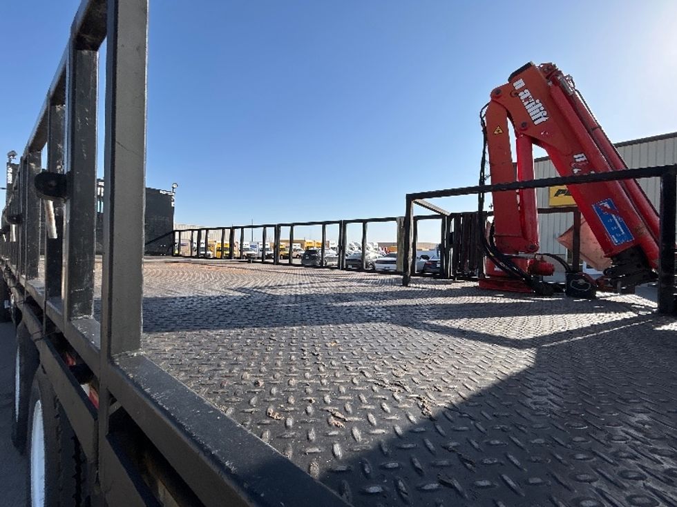 Flatbed Truck-Light and Medium Duty Trucks-Freightliner-2020-114SD-Odessa-TX-186,937\n\t\tmiles-$ 121,500 - Image 12