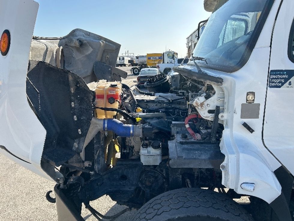 Flatbed Truck-Light and Medium Duty Trucks-Freightliner-2020-114SD-Odessa-TX-186,937\n\t\tmiles-$ 121,500 - Image 24