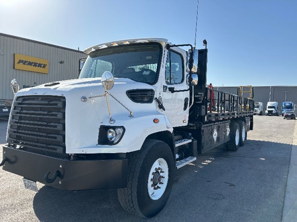 Flatbed Truck-Light and Medium Duty Trucks-Freightliner-2020-114SD-Odessa-TX-186,937\n\t\tmiles-$ 121,500 - Image 3
