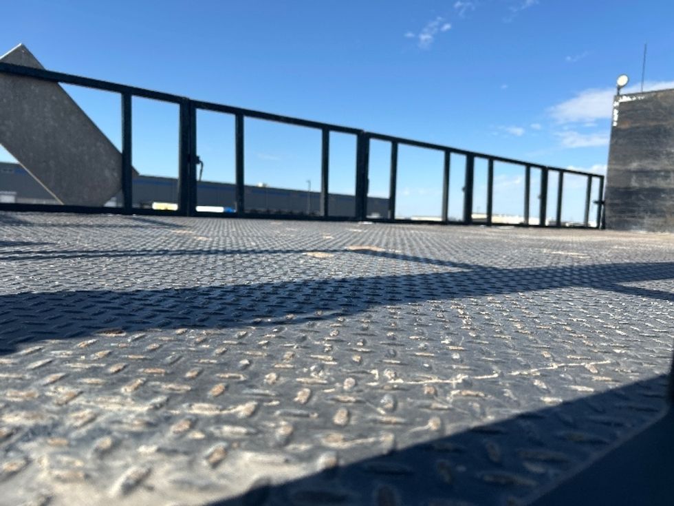 Flatbed Truck-Light and Medium Duty Trucks-Freightliner-2020-114SD-Odessa-TX-226,693\n\t\tmiles-$ 116,750 - Image 11