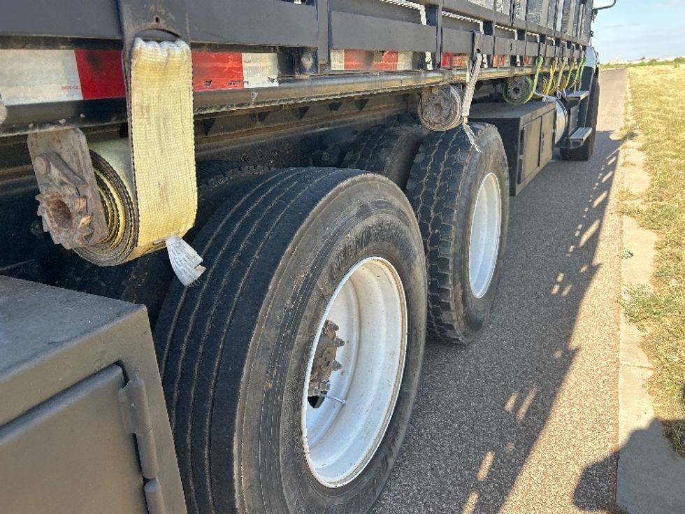 Flatbed Truck-Light and Medium Duty Trucks-Freightliner-2020-114SD-Odessa-TX-226,693\n\t\tmiles-$ 116,750 - Image 14