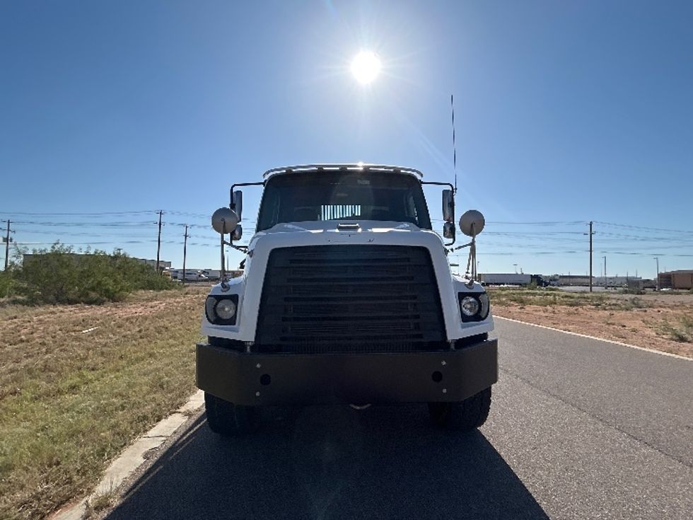 Flatbed Truck-Light and Medium Duty Trucks-Freightliner-2020-114SD-Odessa-TX-226,693\n\t\tmiles-$ 116,750 - Image 2