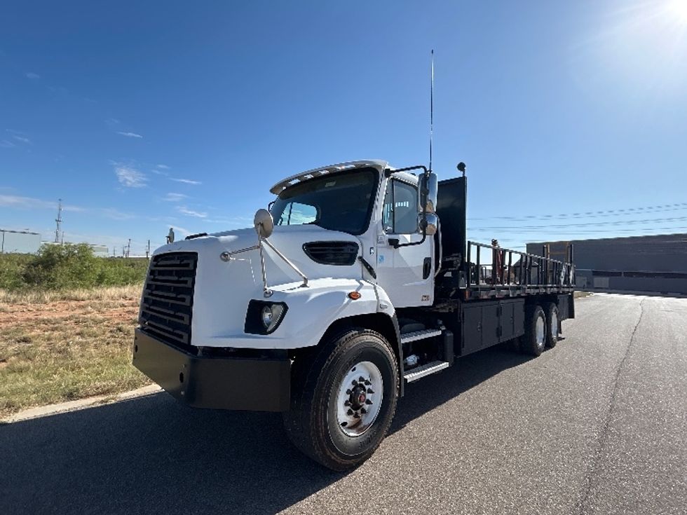 Flatbed Truck-Light and Medium Duty Trucks-Freightliner-2020-114SD-Odessa-TX-226,693\n\t\tmiles-$ 116,750 - Image 3