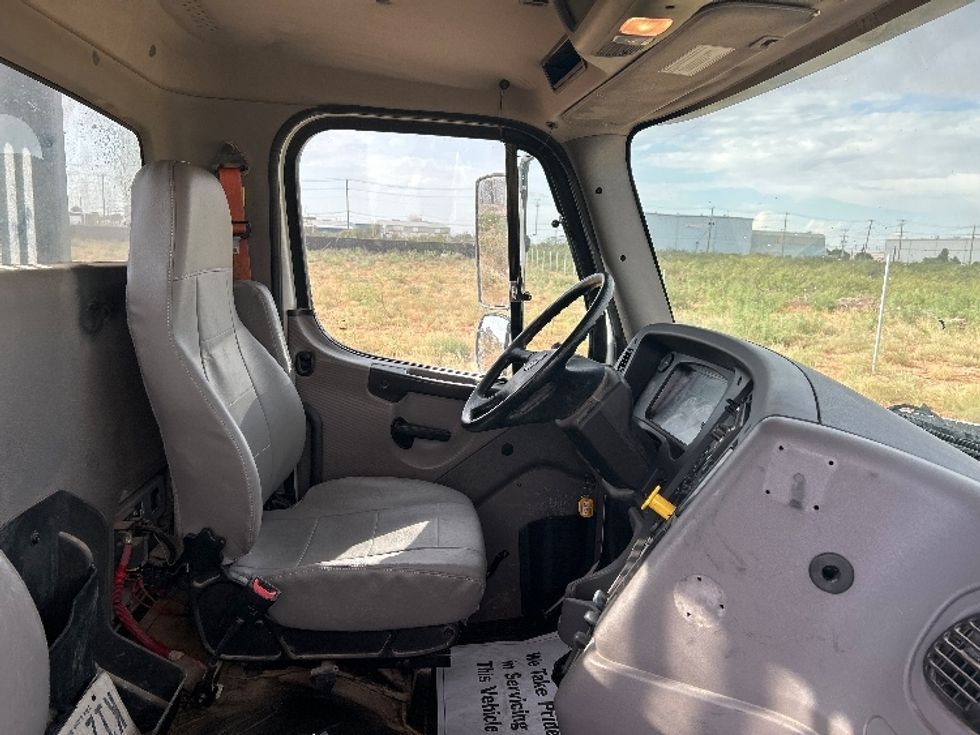 Flatbed Truck-Light and Medium Duty Trucks-Freightliner-2020-114SD-Odessa-TX-99,500\n\t\tmiles-$ 104,250 - Image 22