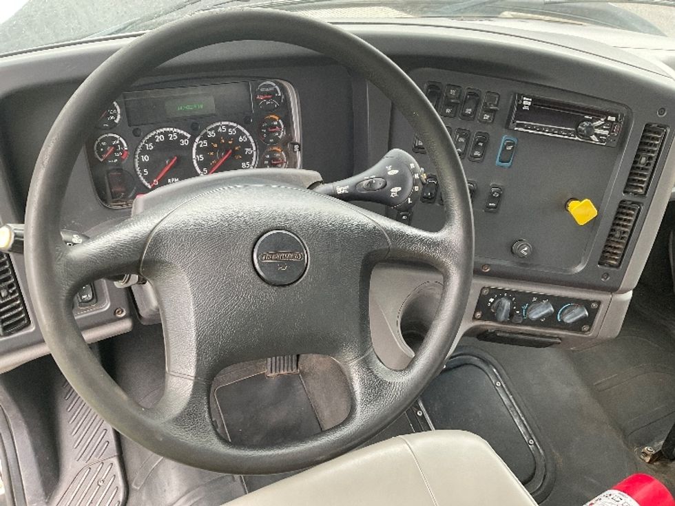 Flatbed Truck-Light and Medium Duty Trucks-Freightliner-2020-114SD-Oklahoma City-OK-147,422\n\t\tmiles-$ 113,500 - Image 12