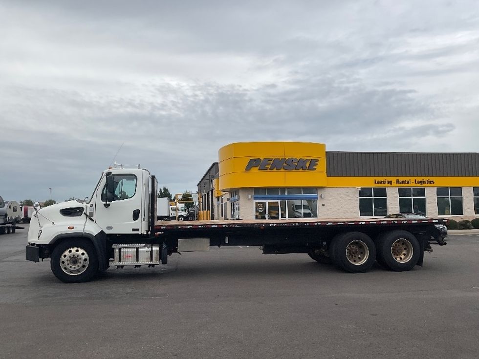 Flatbed Truck-Light and Medium Duty Trucks-Freightliner-2020-114SD-Oklahoma City-OK-147,422\n\t\tmiles-$ 113,500 - Image 4