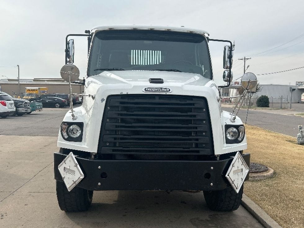 Flatbed Truck-Light and Medium Duty Trucks-Freightliner-2020-114SD-Oklahoma City-OK-242,553\n\t\tmiles-$ 100,250 - Image 2