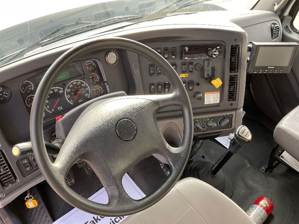 Flatbed Truck-Light and Medium Duty Trucks-Freightliner-2020-114SD-Oklahoma City-OK-246,738\n\t\tmiles-$ 100,000 - Image 15