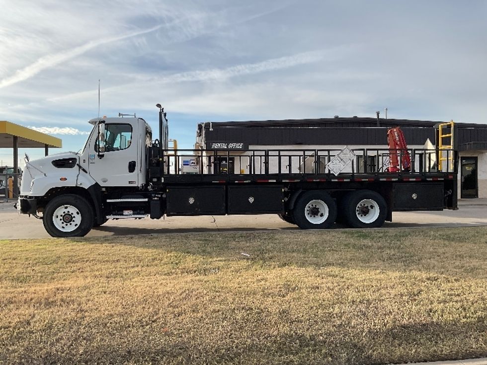 Flatbed Truck-Light and Medium Duty Trucks-Freightliner-2020-114SD-Oklahoma City-OK-246,738\n\t\tmiles-$ 100,000 - Image 4