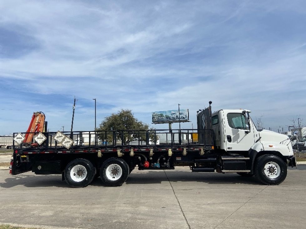 Flatbed Truck-Light and Medium Duty Trucks-Freightliner-2020-114SD-San Antonio-TX-184,766\n\t\tmiles-$ 102,750 - Image 13