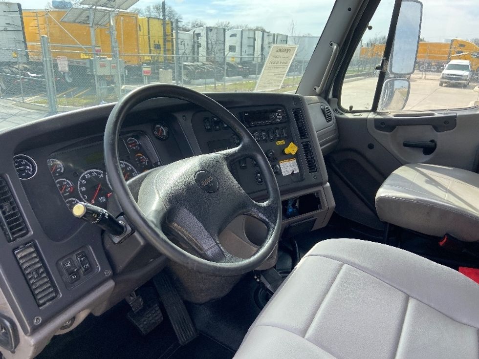 Flatbed Truck-Light and Medium Duty Trucks-Freightliner-2020-114SD-San Antonio-TX-184,766\n\t\tmiles-$ 102,750 - Image 15