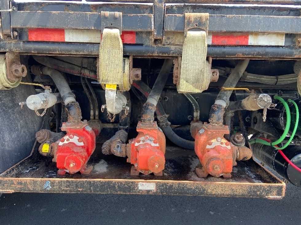 Flatbed Truck-Light and Medium Duty Trucks-Freightliner-2020-114SD-San Antonio-TX-185,610\n\t\tmiles-$ 99,250 - Image 24
