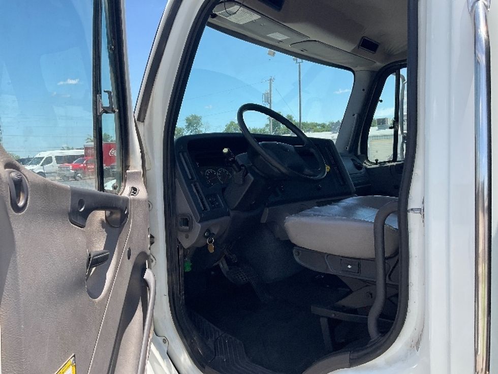 Flatbed Truck-Light and Medium Duty Trucks-Freightliner-2020-114SD-Tulsa-OK-218,912\n\t\tmiles-$ 109,500 - Image 11