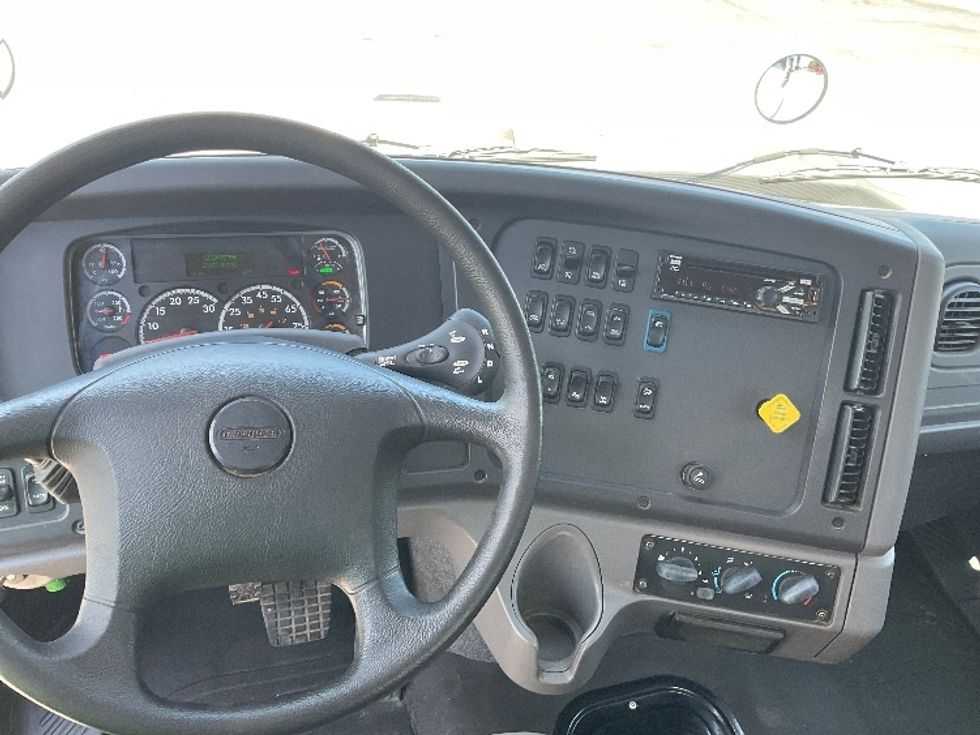 Flatbed Truck-Light and Medium Duty Trucks-Freightliner-2020-114SD-Tulsa-OK-218,912\n\t\tmiles-$ 109,500 - Image 13