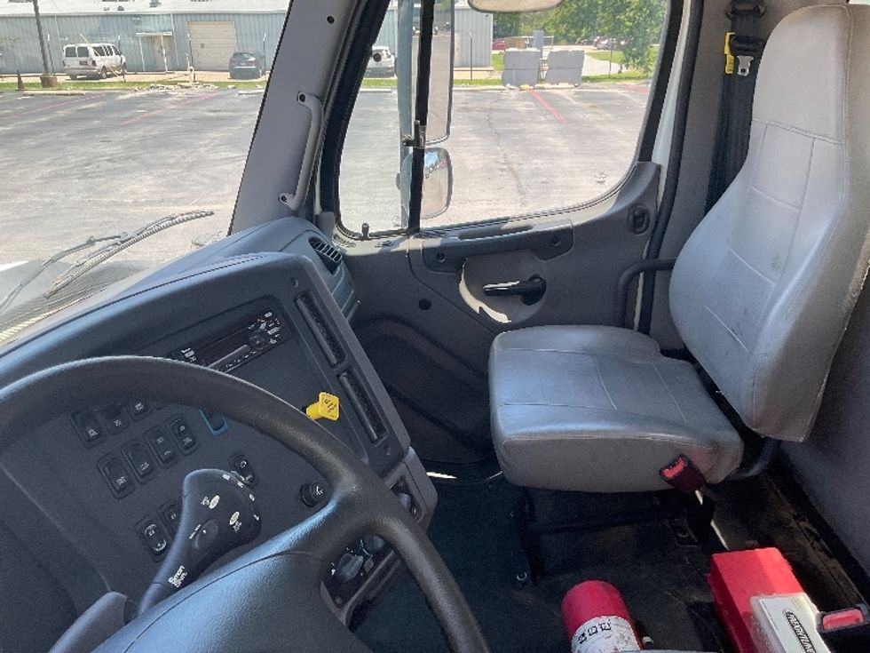 Flatbed Truck-Light and Medium Duty Trucks-Freightliner-2020-114SD-Tulsa-OK-218,912\n\t\tmiles-$ 109,500 - Image 14