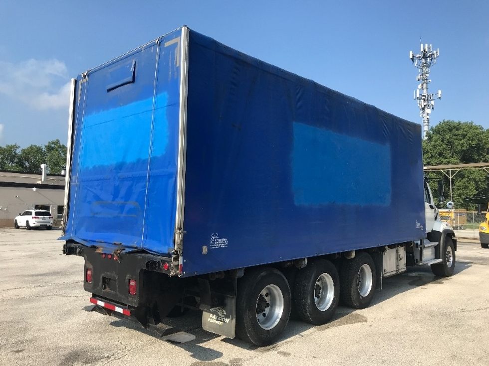 Flatbed Truck-Light and Medium Duty Trucks-Freightliner-2020-114SD-Windsor-ON-192,797\n\t\tkm-$ 148,750 - Image 12