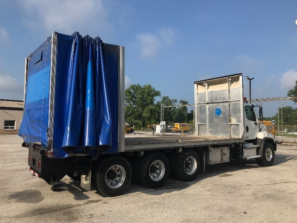 Flatbed Truck-Light and Medium Duty Trucks-Freightliner-2020-114SD-Windsor-ON-192,797\n\t\tkm-$ 148,750 - Image 24