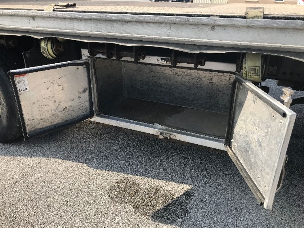 Flatbed Truck-Light and Medium Duty Trucks-Freightliner-2020-114SD-Windsor-ON-192,797\n\t\tkm-$ 148,750 - Image 25