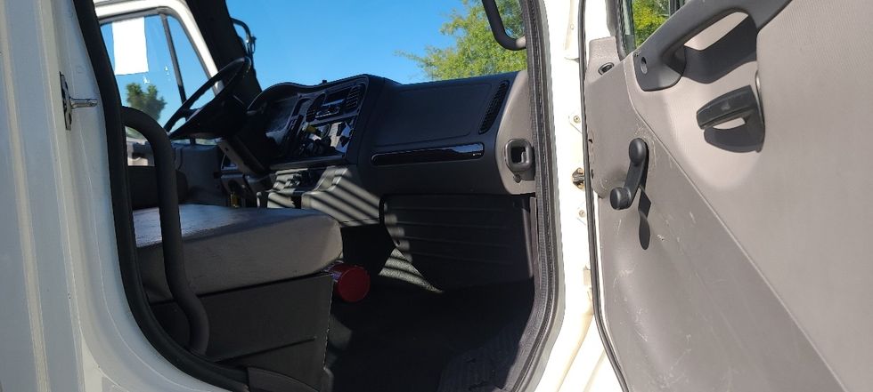 Flatbed Truck-Light and Medium Duty Trucks-Freightliner-2020-M2-Atlanta-GA-195,292\n\t\tmiles-$ 42,000 - Image 20