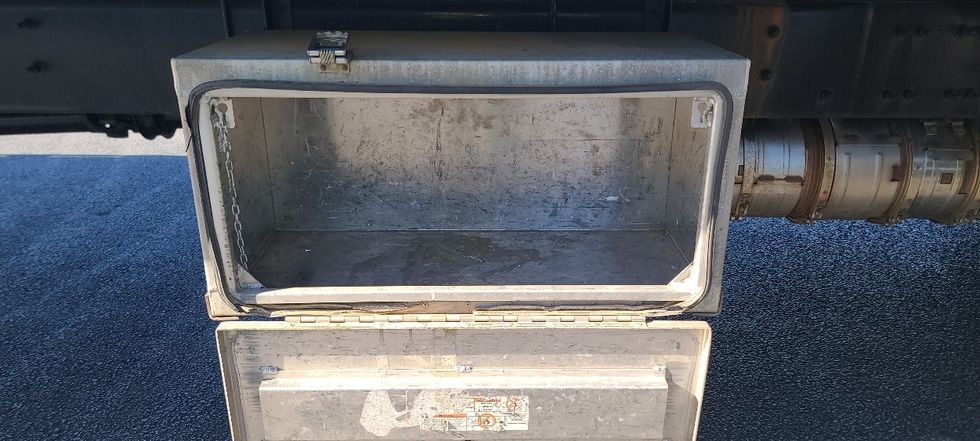 Flatbed Truck-Light and Medium Duty Trucks-Freightliner-2020-M2-Atlanta-GA-195,292\n\t\tmiles-$ 42,000 - Image 28