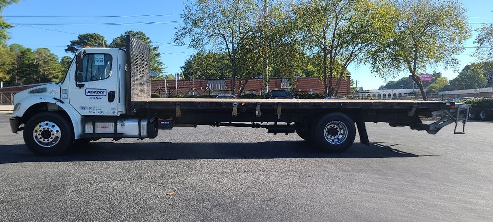 Flatbed Truck-Light and Medium Duty Trucks-Freightliner-2020-M2-Atlanta-GA-195,292\n\t\tmiles-$ 42,000 - Image 4
